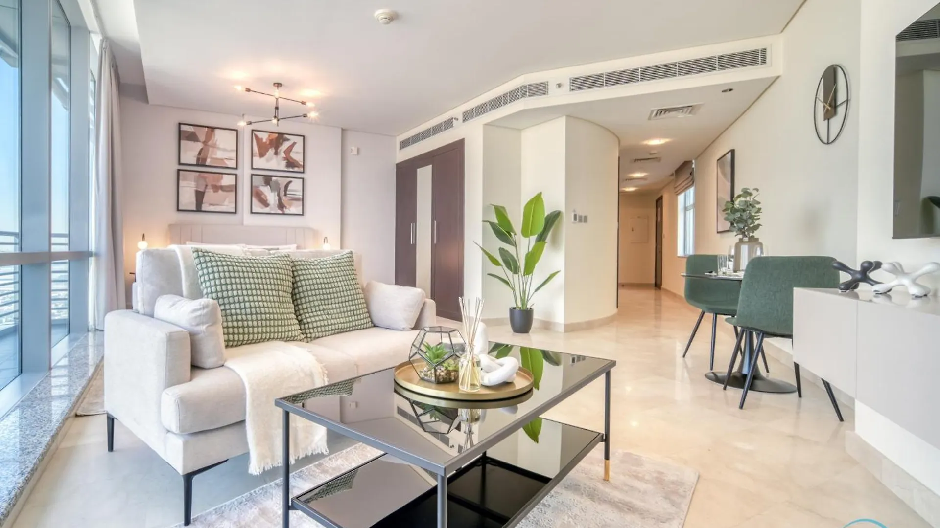 Grand Studio At Sky Gardens Difc By Deluxe Holiday Homes دبي