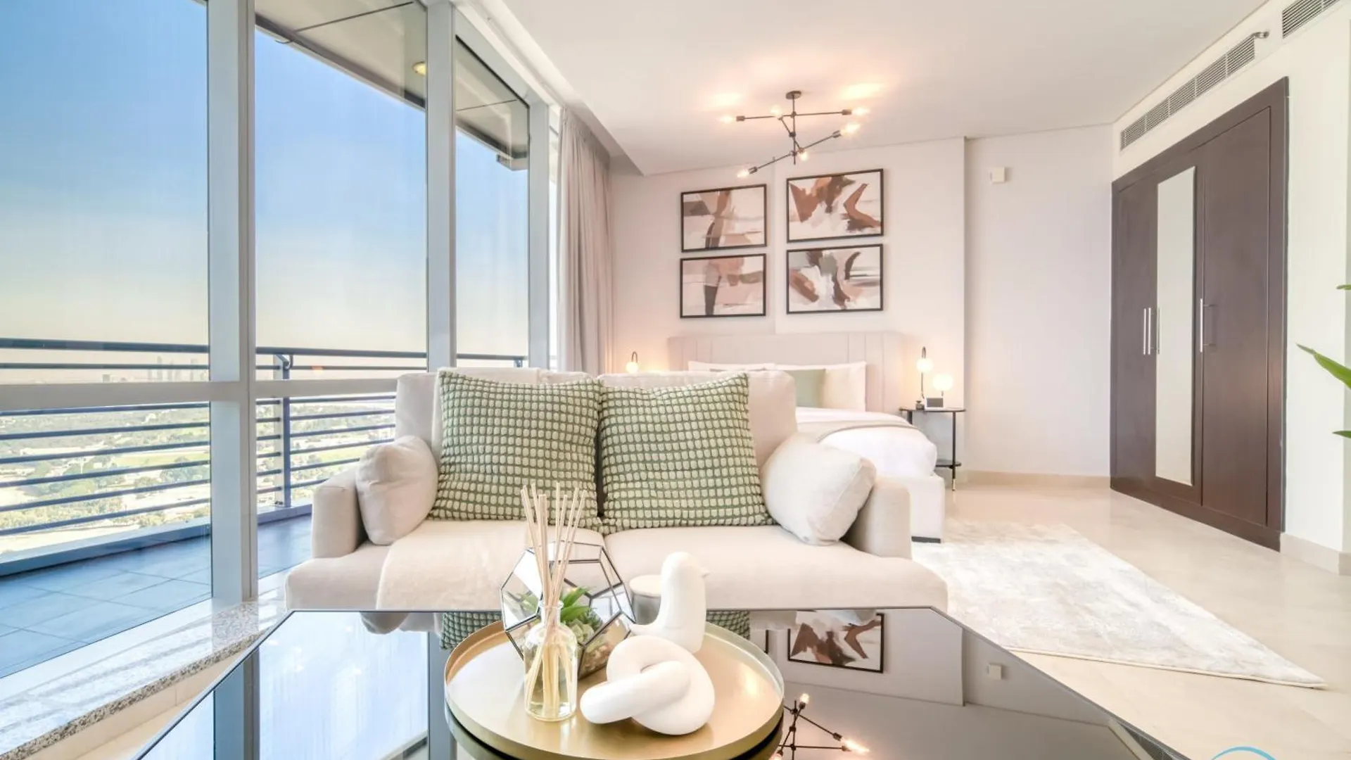 Grand Studio At Sky Gardens Difc By Deluxe Holiday Homes Dubai Apartment