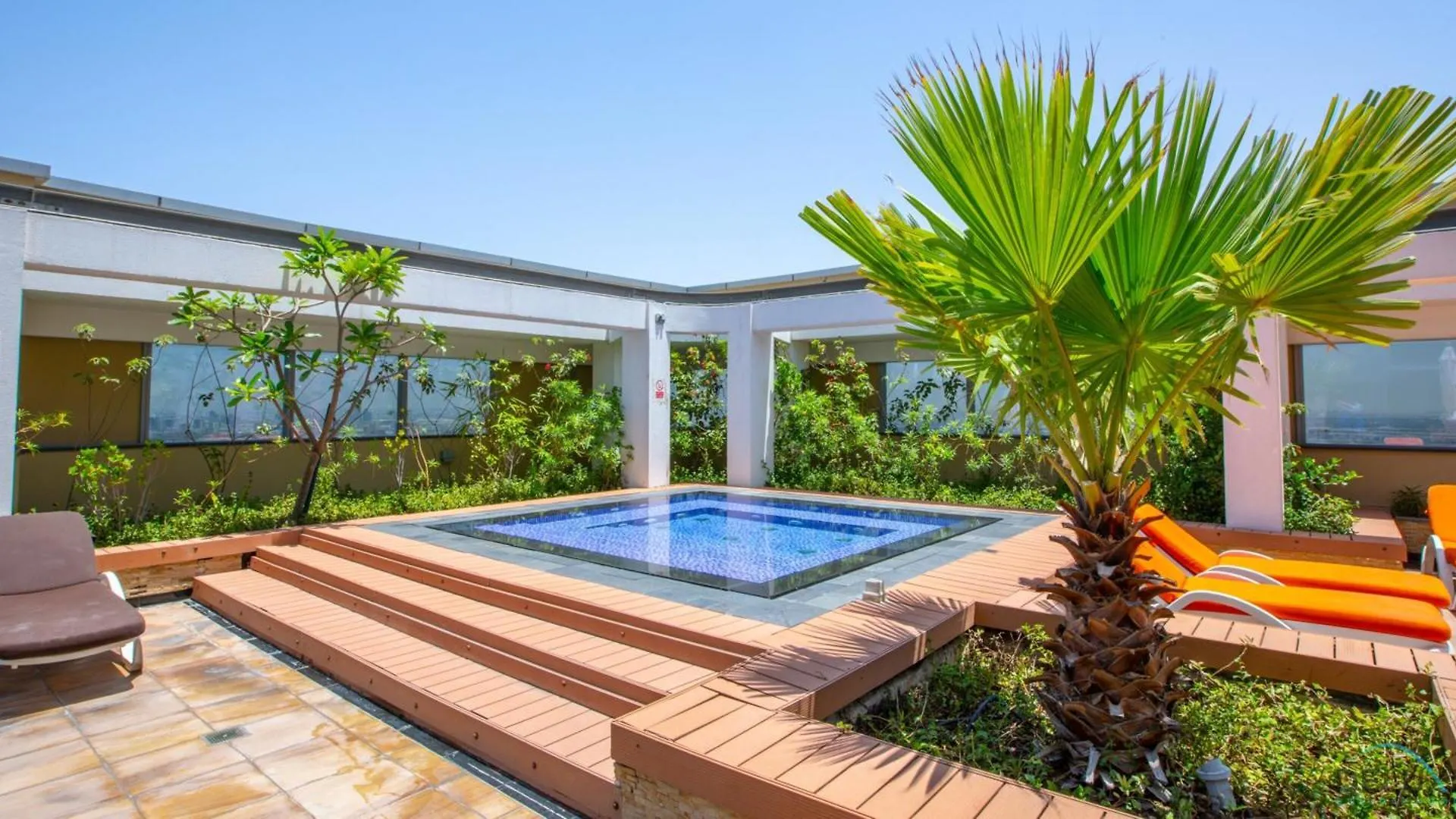 Apartment Grand Studio At Sky Gardens Difc By Deluxe Holiday Homes Dubai